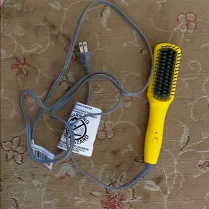 Drybar Baby Brush Crush